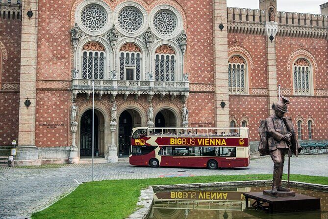 24-hour Hop-On Hop-Off with Ferris Wheel and River Cruise - Route A: Opera to Donauturm, Donauinsel, and Hundertwasserhaus