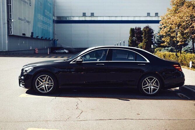 Airport Transfer: Vienna to Vienna Airport VIE by Business Car - Key points to know before you go