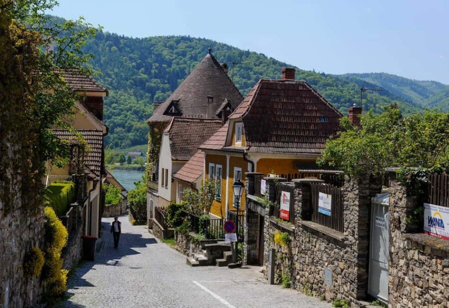 Alpine Beauty & Fairytale Towns: Hallstatt & Salzburg Tour - Price and value: is $159 fair for a 14-hour two-city day?