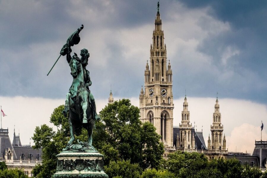 An Introduction to Vienna Walking Tour - Hofburg and Michaelerplatz: Habsburg power in walking distance