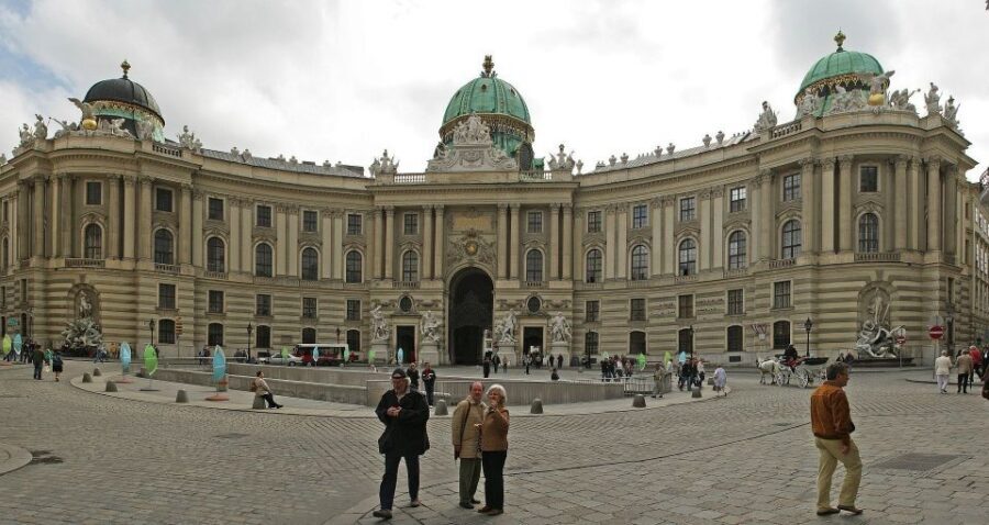 An Introduction to Vienna Walking Tour - Kohlmarkt and the Graben: fashion street meets a plague reminder