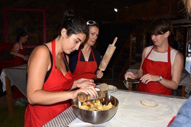 Apple Strudel & Prezel Cooking Class incl. Dinner & Music - Quick take: what makes this class worth your time