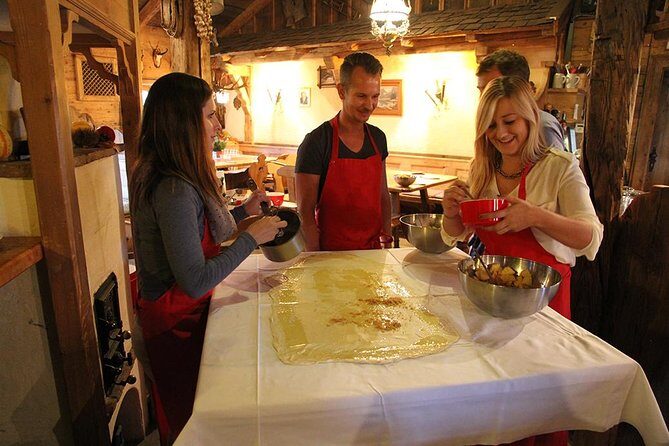 Apple Strudel & Prezel Cooking Class incl. Dinner & Music - Why this Salzburg evening feels more like a show than a chore