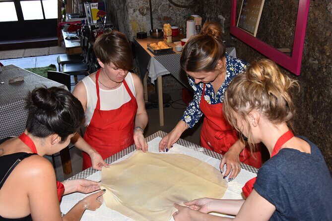 Apple Strudel & Prezel Cooking Class incl. Dinner & Music - Apple strudel: stretching, filling, and folding without panic