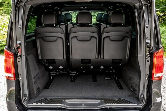 Arrival Private Transfer from Vienna Airport VIE to Vienna City by Luxury Van - The Luxury Van Experience: Mercedes Vito Class, Water, and Help With Bags