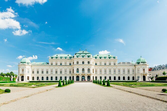 Belvedere Palace and Garden Guided Tour - The Belvedere gardens walk: 30 minutes with the right focus