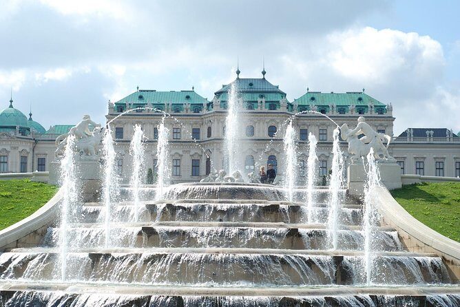 Belvedere Palace and Museum Tour - Klimt at Belvedere: seeing The Kiss and Judith as part of a bigger network