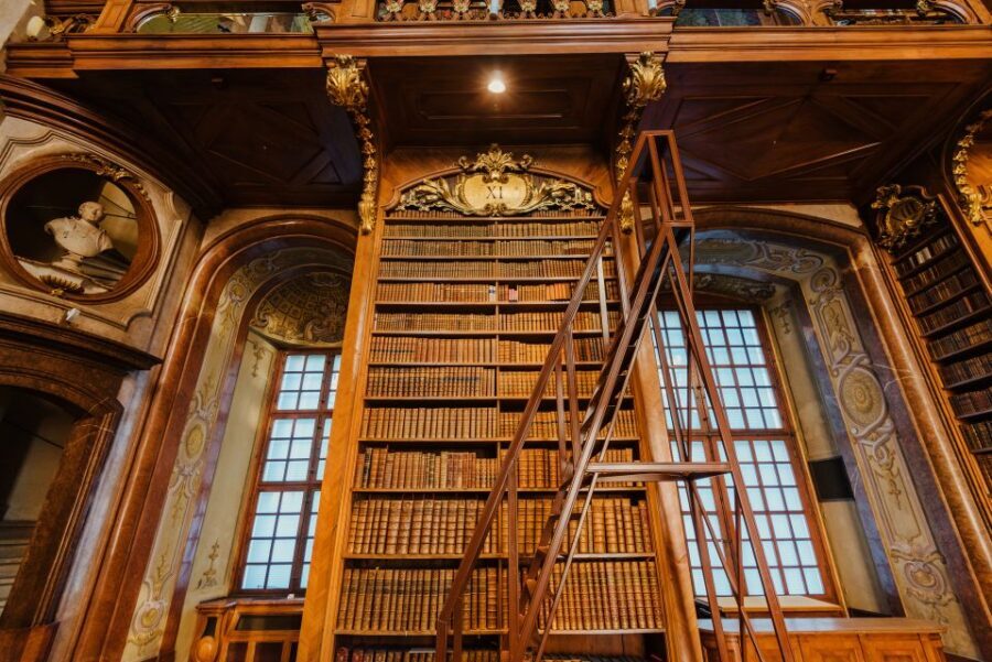 Best of Vienna 1-Day Tour by Car with Schonbrunn Tickets - Belvedere Museum: Upper Belvedere art and the Habsburg frame