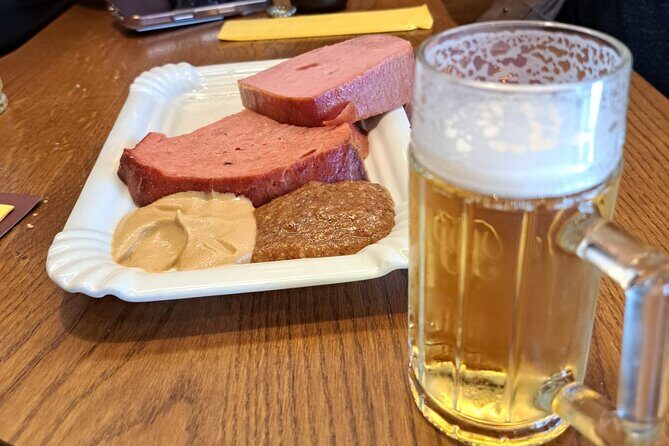 Bites & Sights Vienna Authentic Gourmet Walk - Classic Drinks, Smart Pairing: Zweigelt, Grüner Veltliner, Beer
