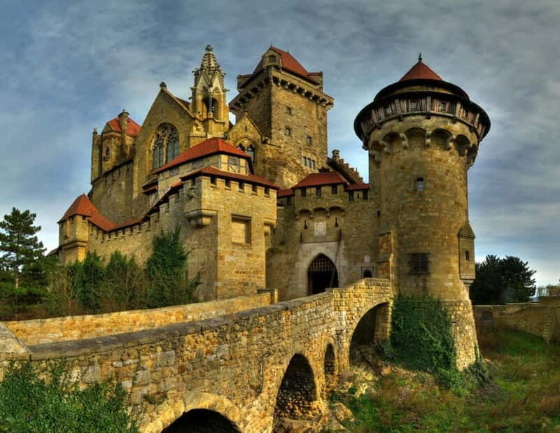 Bratislava: DayTrip: Castles around Vienna +underground lake - Seegrotte underground lake: the boat ride factor and the claustrophobia warning