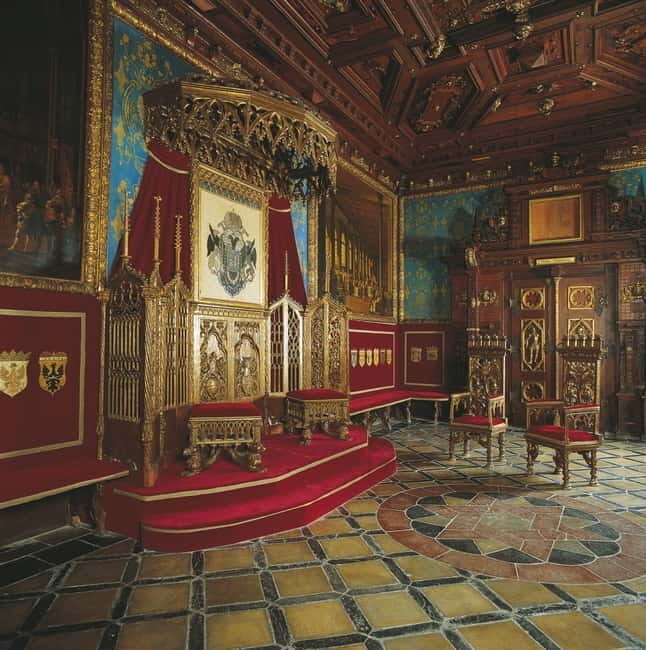 Bratislava: DayTrip: Castles around Vienna +underground lake - Kreuzenstein Castle: fortress architecture and the seasonal inside-access rule
