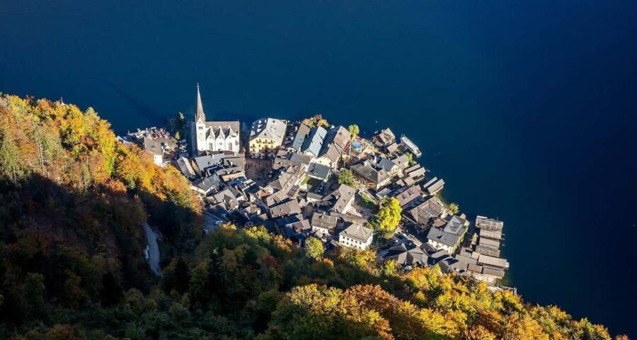 Bratislava/Vienna: Hallstatt, Salzburg, & Alpine Music Tour - Salzburg’s UNESCO Old Town: Mirabell Gardens to Mozart’s Birthplace