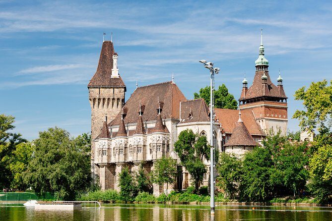 Budapest Day Trip from Vienna - Vajdahunyad Castle: a scenic stop that also helps you “read” the city