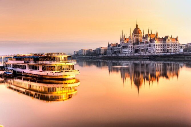 Budapest Small-Group Day Trip from Vienna - Parliament photo angle and Avenue drive-by: the moments you don’t want to miss