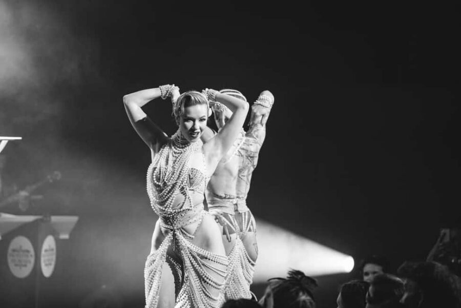 Burlesque Dinner Club in Vienna - VIP perk and what’s actually included in the ticket price