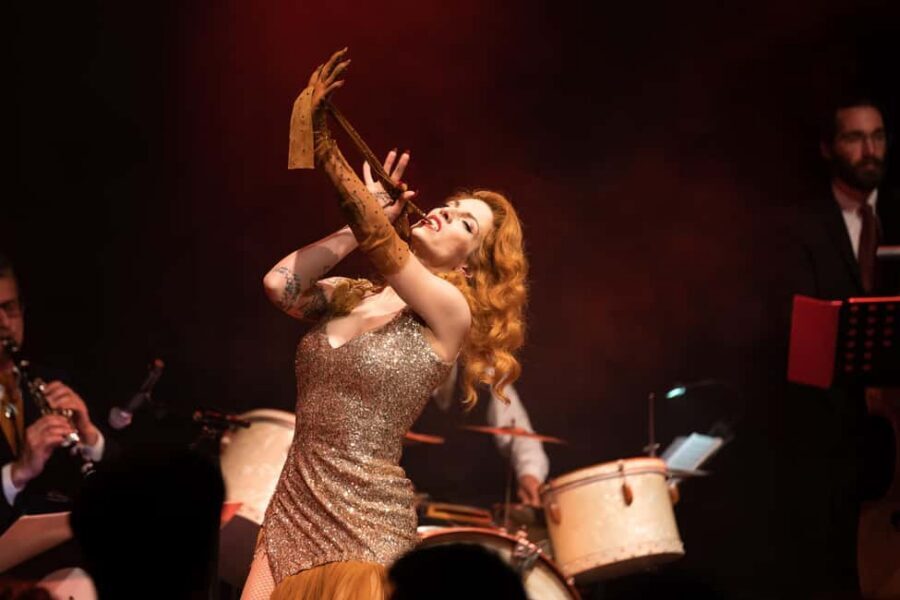 Burlesque Dinner Club in Vienna - Language and service: the two things you should plan around