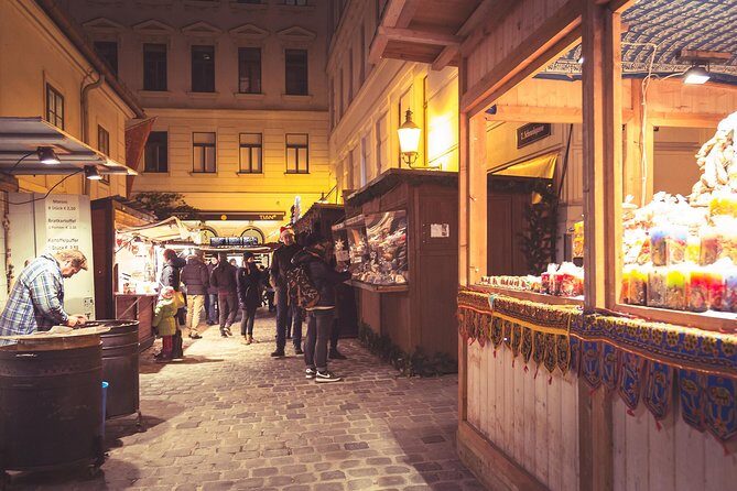 Christmas Market Vienna Tour - Route Snapshot: From Mariahilfer Kirche to Maria Theresia Denkmal