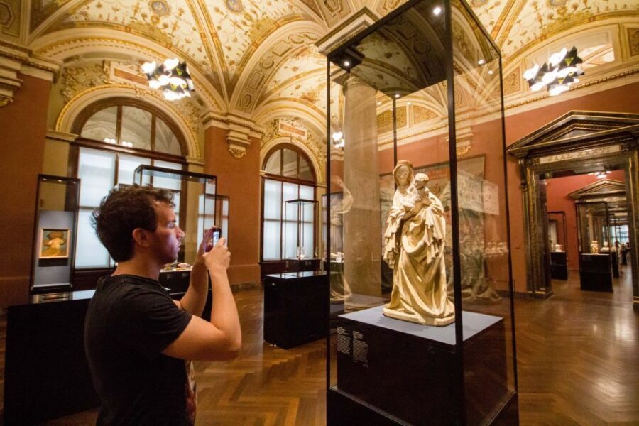 Combo Ticket: Kunsthistorisches Museum & Imperial Treasury - Kunsthistorisches Museum: paintings, Kunstkammer, and the big centerpiece hall