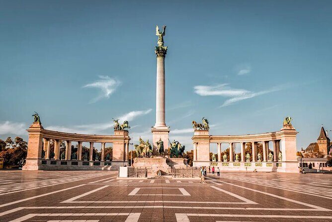 DayTrip to Budapest and Bratislava, two capitals - Bratislava first: Old Town walk with landmark stops