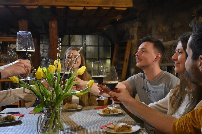 Dinner Cooking Class - Prezels, Dumplings, Apple Strudel & Music - Who should book this Salzburg cooking-and-music dinner