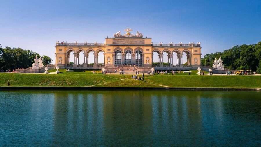 Discover Vienna’s Landmarks in 2 Hours - Why this 2-hour Vienna drive works (and who it’s for)