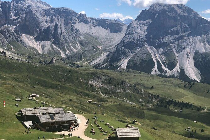 Dolomites Private Tour from Innsbruck: "Taste" of other Italy. - Stop 1: Ortisei and the wood carvings you can actually take home