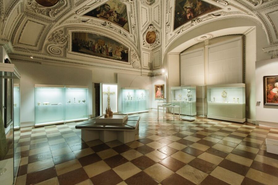 DomQuartier Salzburg Day Ticket - Kunstkammer, Long Gallery, and the Wallistrakt: object rooms that reward curiosity