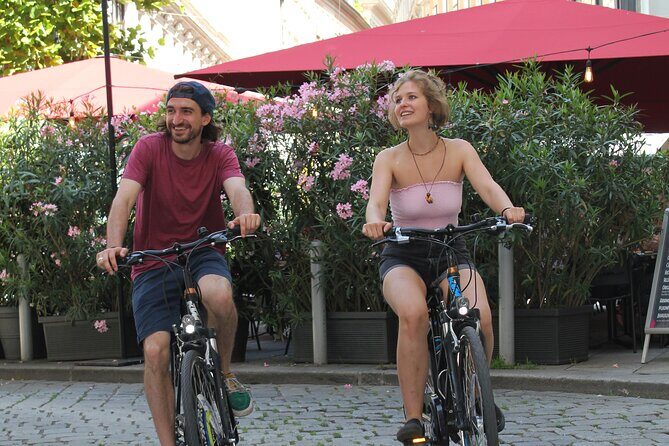 E-Bike Wine Culture Tour - E-Bike Launch: Ringstrasse monuments to Danube calm