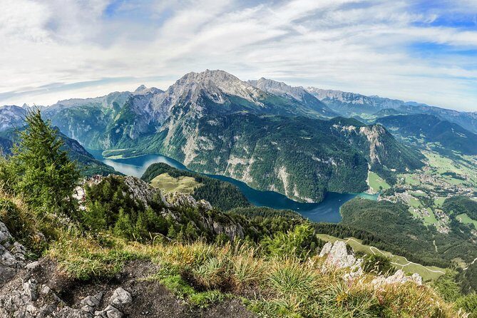 Eagle's Nest and Hallstatt Private Tour from Salzburg - Kehlsteinhaus and Eagle’s Nest: the skip-the-line advantage you feel