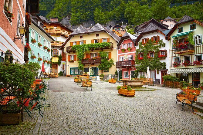 Eagle's Nest and Hallstatt Private Tour from Salzburg - Mozartblick and Sound of Music views: quick stop, big payoff