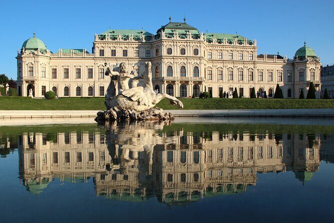 Exciting history tour and discovery of Vienna's secrets - Hofburg Palace: heroes’ square, Sisi’s wedding, and the National Library