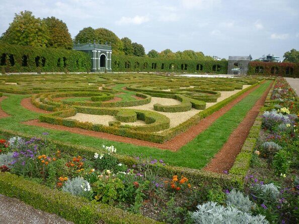 Exclusive Evening at Schönbrunn Palace: After-Hours Audiotour, Dinner, Concert - Key highlights you’ll care about