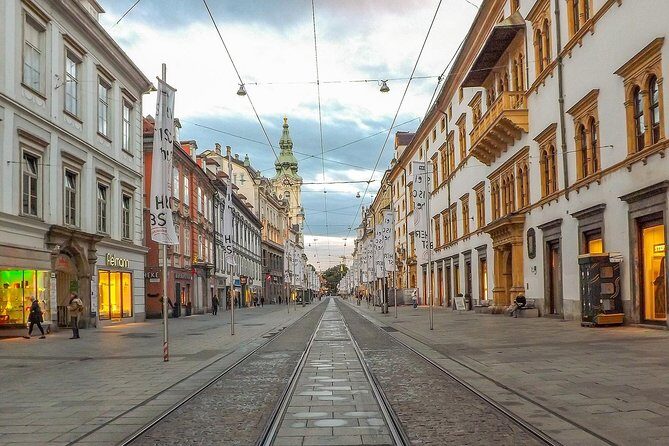Explore Graz in 60 minutes with a Local - Start at Graz City Hall: your route’s “north star”