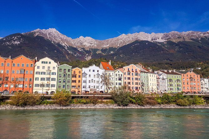 Explore Innsbruck in 60 minutes with a Local - Triumphpforte: an old-town entrance with a royal reason