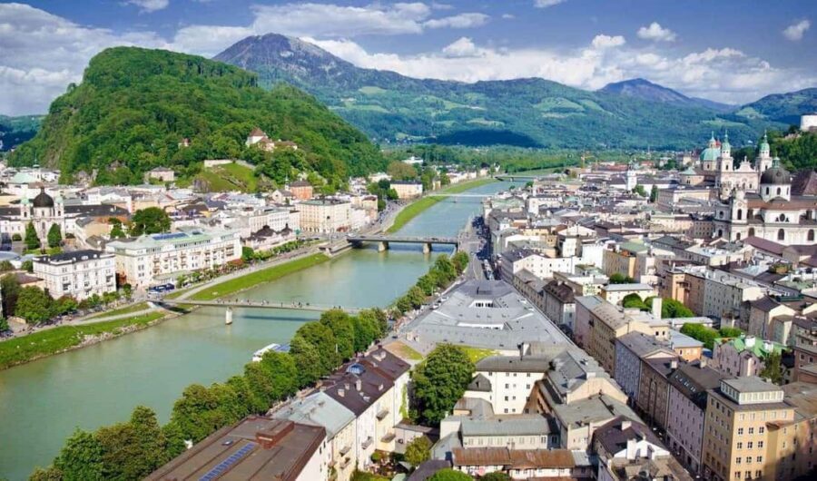 From Bratislava to the Austrian Alps: Hallstatt & Salzburg - Hallstatt: lake-framed viewpoints and real time to wander