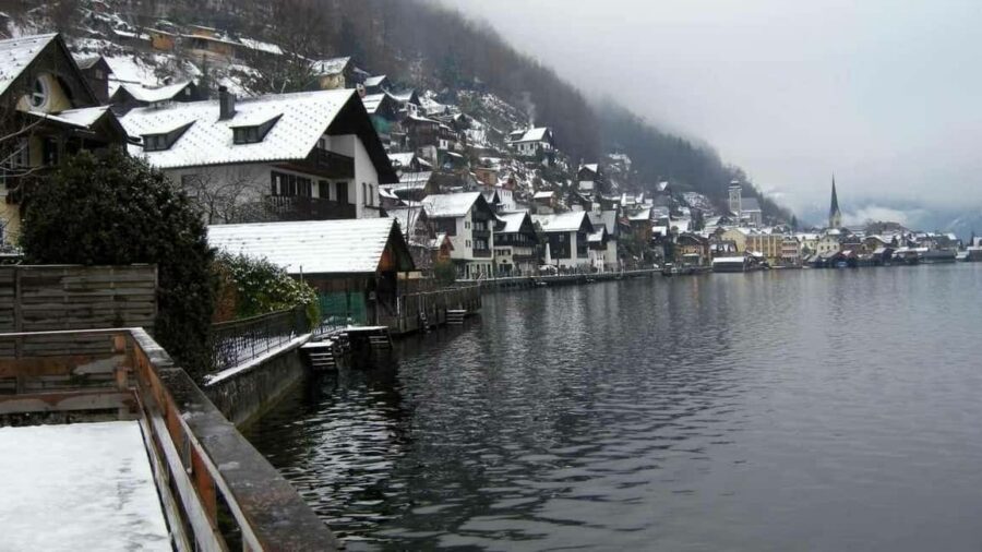 From Bratislava to the Austrian Alps: Hallstatt & Salzburg - Timing tips: getting the best photos without feeling rushed