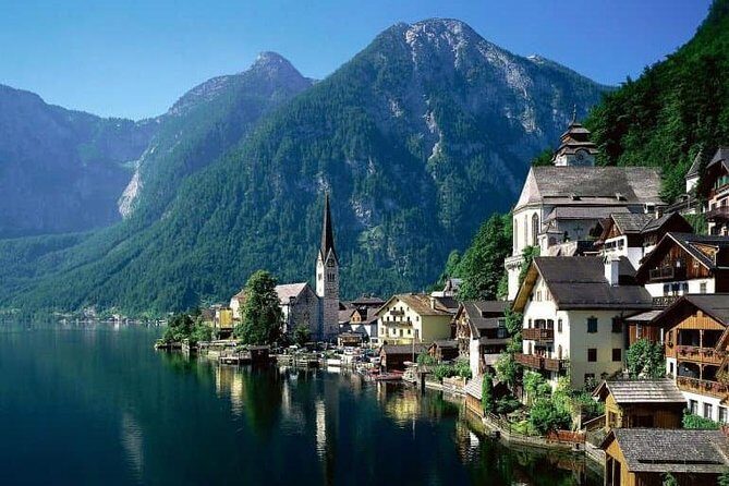 From Prague: Private Hallstatt Alps Day Trip with Lakeside Picnic - Traunsee Lake Picnic Stop: The Best Break From the Road