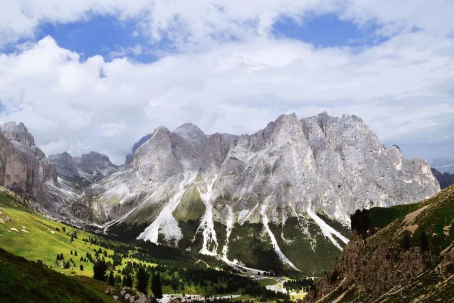 From Vienna: Hallstatt Mountains and Lakes Tour - From Vienna to Austria’s lake-country: what makes this day tick