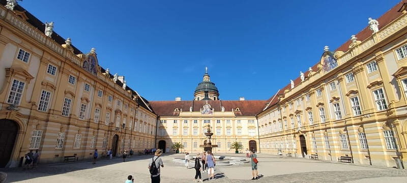 From Vienna: Scenic Hallstatt & Historic Salzburg Day Tour - What the Day Feels Like, From Pickup to Return