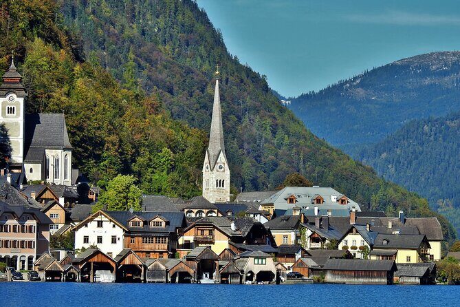 Full-Day Minivan Tour From Salzburg to Hallstatt with 5 Fingers,Lakes&Mountains - Hallstatt at Lake Hallstättersee: Two Hours in a UNESCO-Tier Village
