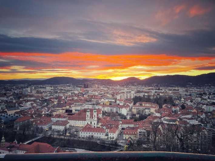 Graz: Funicular Ride & Schlossberg Picnic Experience - Funicular up to Schlossberg: the easy way to climb