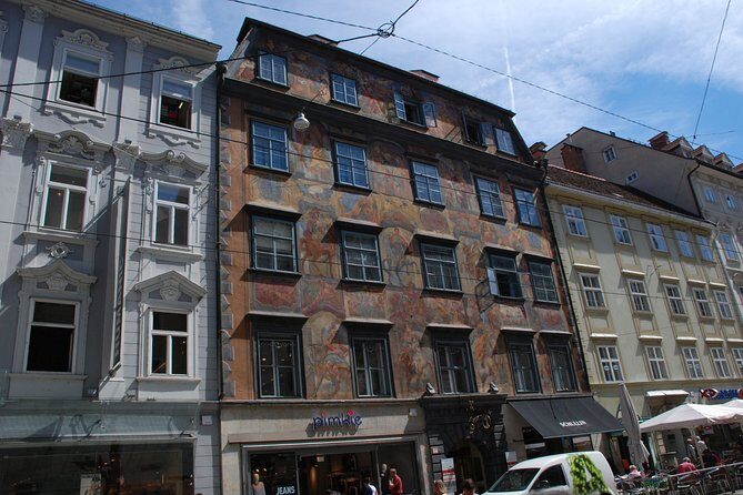 Graz Private Walking Tour With A Professional Guide - Private guiding that actually adapts to real groups