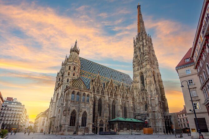 Guided Walking Tour of Vienna City Center Highlights - Two Hours of Vienna City Center: why this tour works