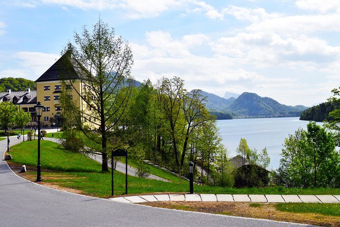 Hallstatt and Saint Wolfgang Full Day Private Tour from Salzburg - Hallstatt: Guided Photo Spots, Bone House, Museum, and Two Hours to Roam