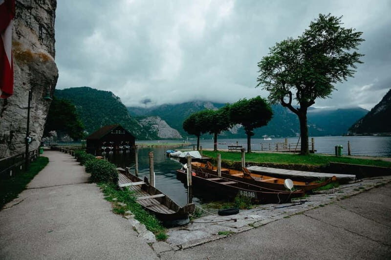 Hallstatt: Photoshoot with a Professional Photographer - Learning framing, lighting, and storytelling while you shoot