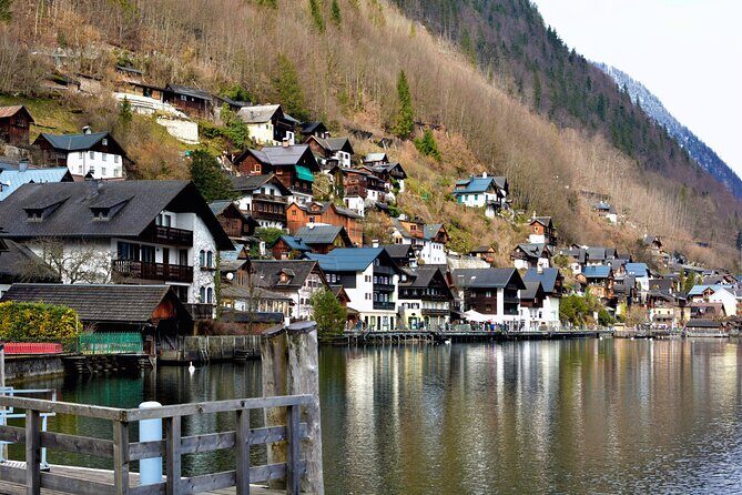 Hallstatt, St. Wolfgang & St. Gilgen Day Trip from Salzburg - A private Alpine circuit from Salzburg, without the rush