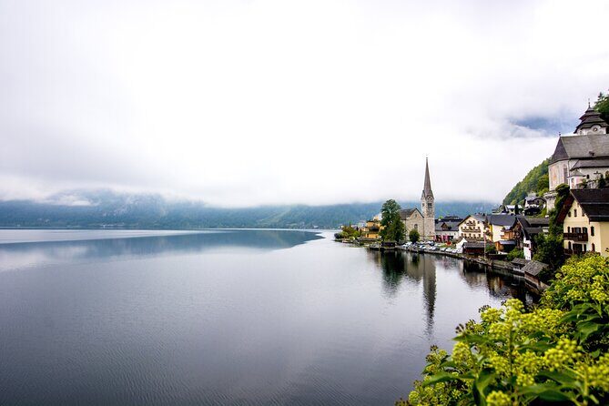 Hallstatt, St. Wolfgang & St. Gilgen Day Trip from Salzburg - What the small towns do better than a huge tour bus