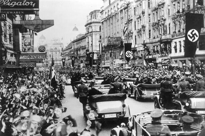Historical Hitler Walking Tour of Vienna - Stop 1: Vienna State Opera and the Cultural Turn After 1938