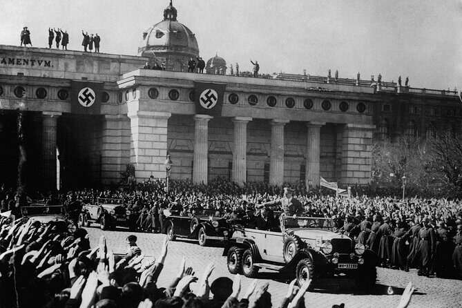 Historical Hitler Walking Tour of Vienna - Stop 5: Judenplatz Holocaust Memorial and Austrian Jewish Victims