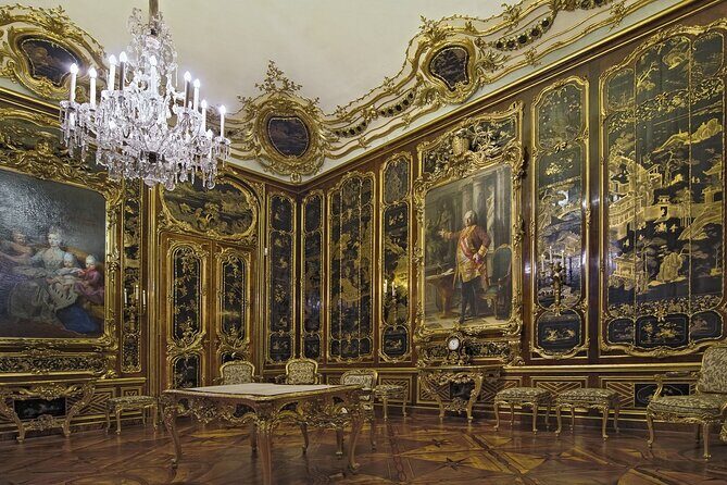 Hofburg Palace, Sisi Museum Vienna Skip-the-Line Guided Tour - Imperial Treasury (Kaiserliche Schatzkammer Wien): Crown Jewels with Context